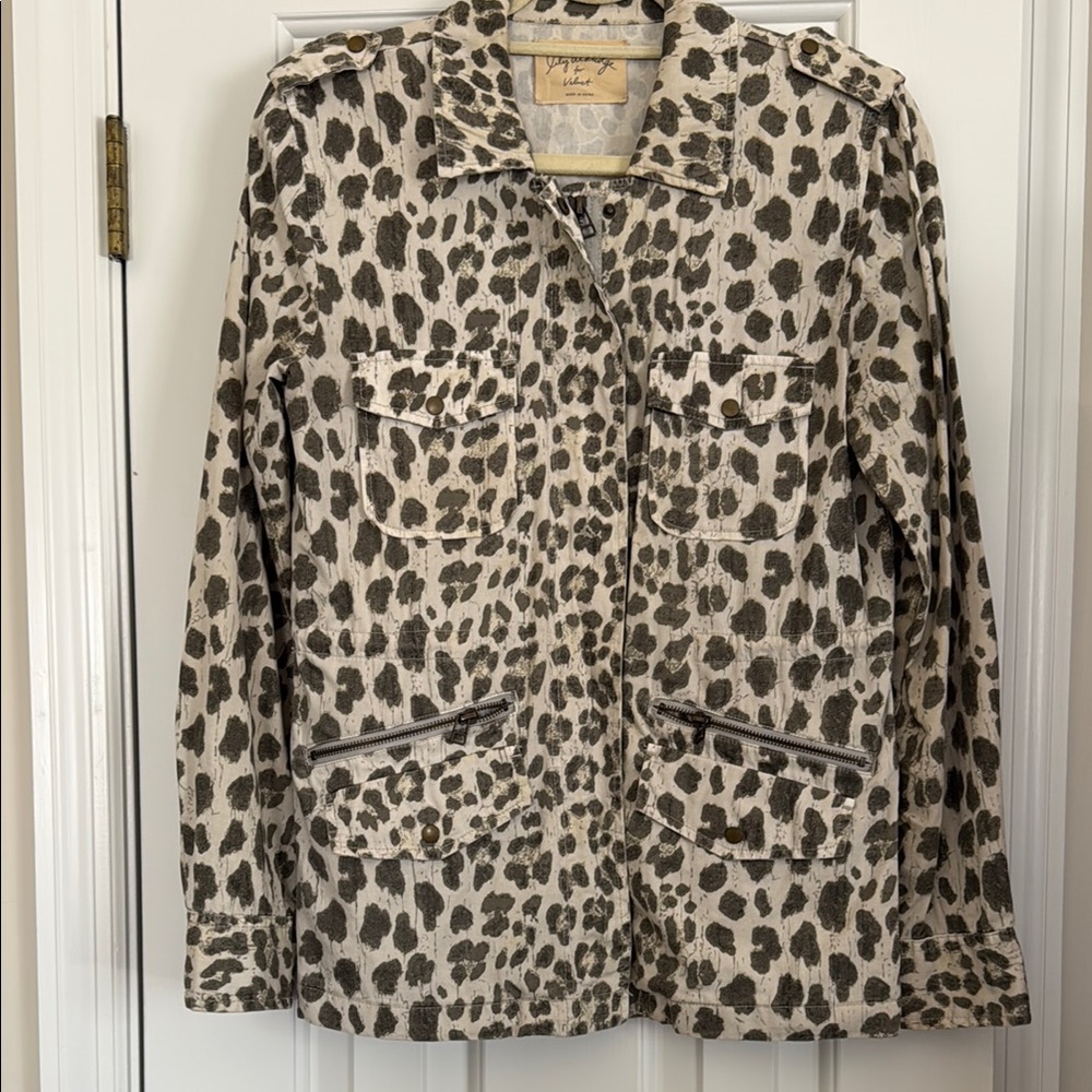 Velvet by Graham and Spencer Leopard Print Women's Jacket